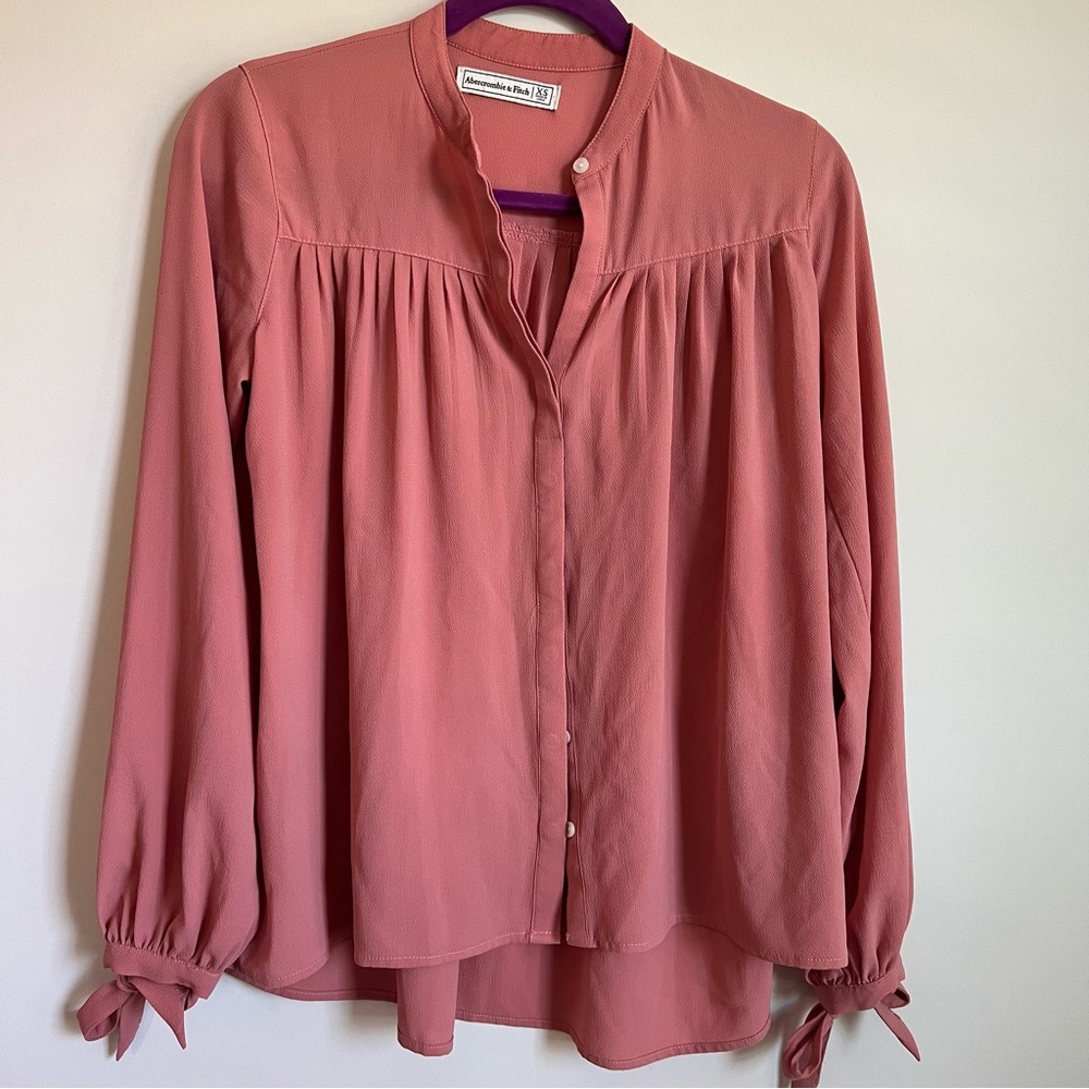 Abercrombie and Fitch Blouse Size XS